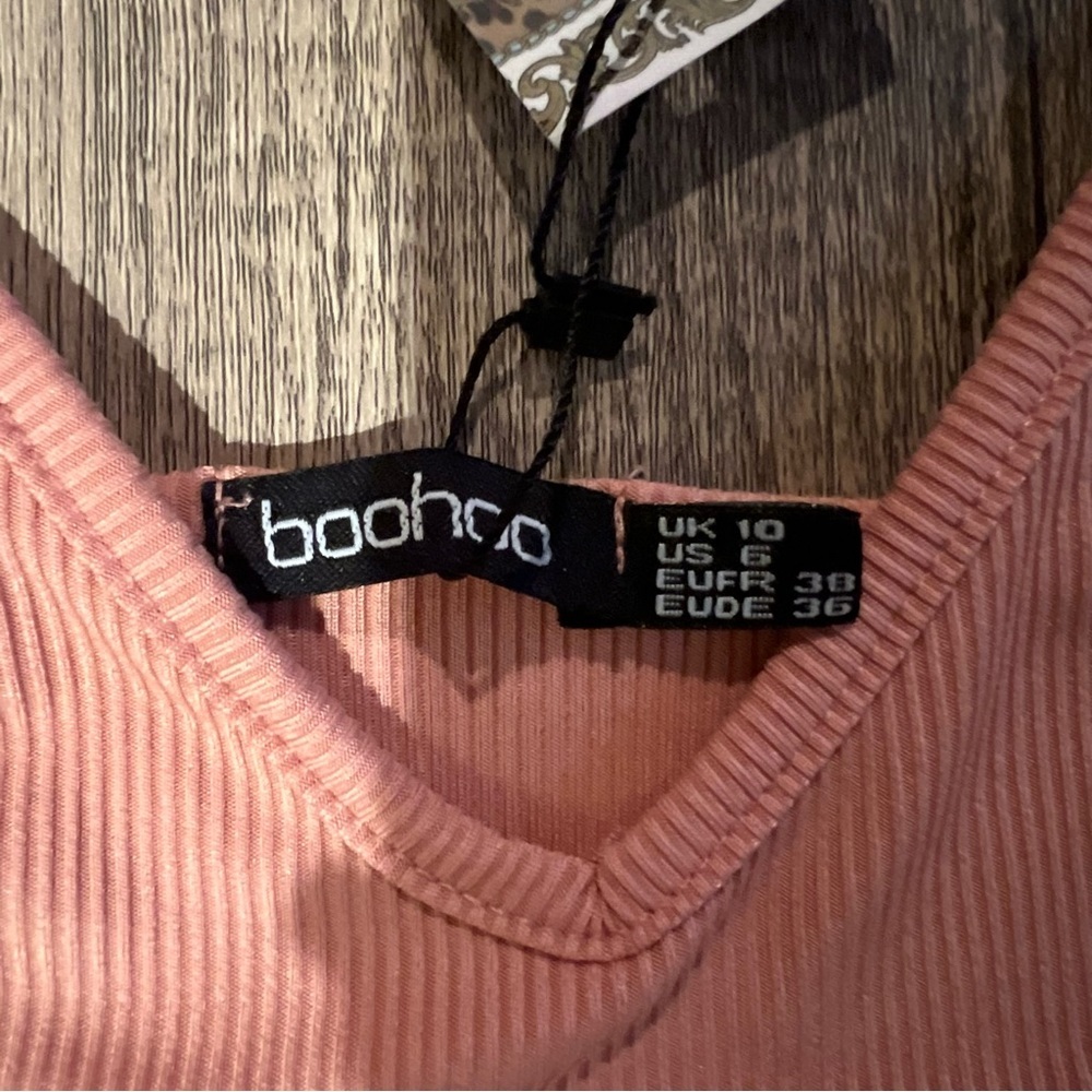 Boohoo Pink Crop Top Tank Womens US 6 - Picture 2 of 3